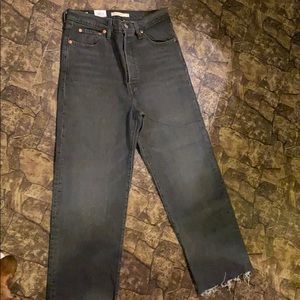 Women’s Levi’s Straight Leg Jeans